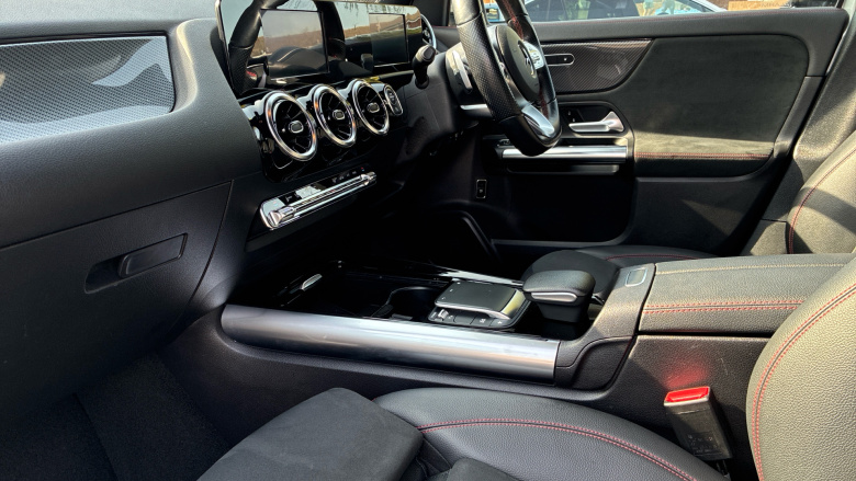 Mercedes-Benz GLA 200 AMG Line 5dr Auto Petrol Hatchback